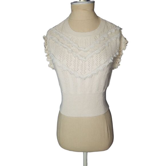 Cider Beige Lace details Short sleeve Crop Top NWT Size Small - Picture 1 of 4